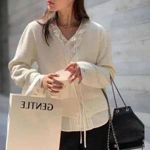 [하프클럽/]여성 브이넥 프릴 디테일 니트 가디건 일체형 스트링 디자인