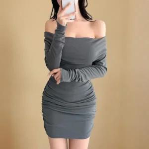[하프클럽/]여성 기모 오프숄더 미니 원피스 셔링 디자인 무지컬러