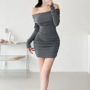 [하프클럽/]여성 단색 셔링 기모 오프숄더 미니 드레스