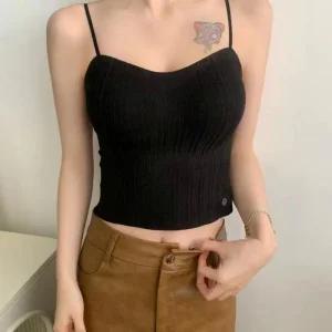 [아우트]끈나시 끈조절 캡일체 레이어드 바캉스룩