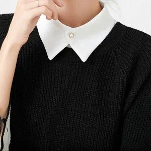 고급스라운 진주버튼 포인트 은은하고 여성스러운 빛나는 장식 페이크넥 블라우스 셔츠