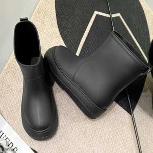 인기상품 무광 베이직 키높이 레인부츠 여성 장화 방수화 [WFJ95HA_251031]