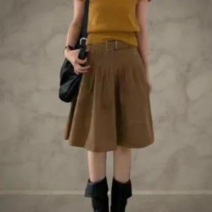 [옷자락]여성 심플 스웨이드 벨트 핀턱 플레어 미니스커트