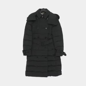 버버리 더블 퀼티드 버튼 벨티드 후드 여성 롱패딩 8096357