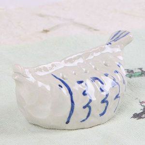 침봉꽂이 미니화병 장식 1개 미니꽃병 도자기 장식용 장식소품 선물 꽃장식 선물용 독특한 오브제화병 화병꽂이 인테리어소품