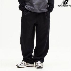 뉴발란스 NBMLE11023-BK 에센셜 원턱 와이드 팬츠 남녀공용 트레이닝 긴바지