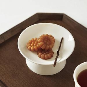 화이트 도자기 굽접시 돌상접시 디저트 플레이트 제기 그릇
