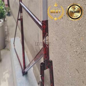 SNM4130 불꽃 놀이 빨간색 Fixie 프레임 쓰나미 단일 속도 Cr-Mo 강철 사이클링 50cm 고정 기어 및 포크