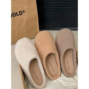 여성용 모피 신발 무리 고무 슬리퍼, 럭셔리 슬라이드 봉제 2024 디자이너 고무 플랫 로마 원단 신발, 2024 무리 고무 슬리퍼