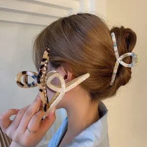 [제이프로젝]알록달록 자개 예쁜 여성 헤어 액세서리 꼬임 집게핀 겨울집게핀 털집게핀 퍼집게핀 머리핀 헤