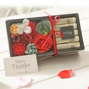 쁘띠로즈 용돈박스(S) 레드 어버이날 케이크 선물카네이션 용카네이션 조화 부모님 케익 비누