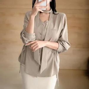 [하프클럽/]여성 클래식 리본타이 여리핏 블라우스