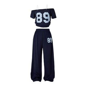 로즈시크 걸의 2피스 스포츠 여름 의상 그래픽 오프숄더 저지 셔츠와 스웨트 팬츠 세트