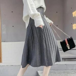 [아우트]치마 꽈배기패턴 포인트 A라인 여성스커트