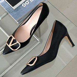 [더힐][더힐슈즈] 스틸레토 골드 사각 브이 여성여자 구두 펌프스 정장화 7cm/3color syqm22m703