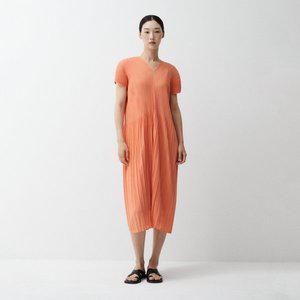 [플리츠미](대구신세계)[최초 판매가 218000원] 루즈핏 V넥 쉬폰 원피스_EPOPM024I49