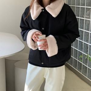 사랑스러운 소프트 퍼카라 블랙 크롭 점퍼