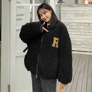 [시크릿라벨] 오버핏양털패치덤블점퍼