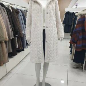 [더아이잗]케이프 믹스 후드 퍼 코트