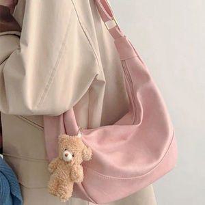 이룸 소프트 대용량 만두 가방 크로스백 여성 여자 에코백