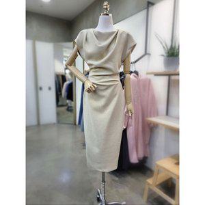 갤러리아 ABFZ 넥라운드 다트 롱 원피스(ABZ1QO01)