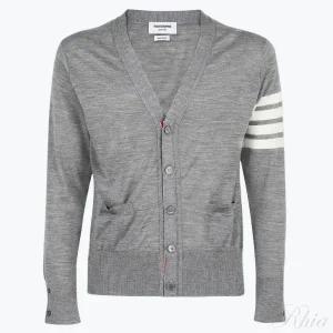 톰브라운 25FW 4바 스트라이프 서스테이너블 울 가디건 MKC002A Y1014 058