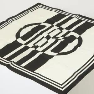 [헤지스](광주신세계)[스테디셀러][SILK100%] 블랙앤화이트 H20 사각 실크 스카프 HISC5E701BK