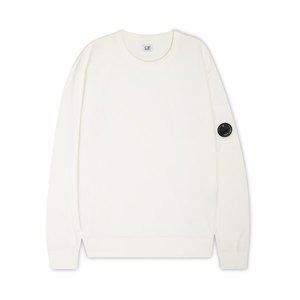 [CP컴퍼니] 남성 렌즈 와펜 화이트 맨투맨 18CMSS019A 002246G 103