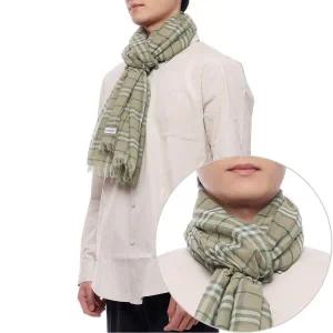 [버버리] 25SS 남성 체크 코튼 머플러 (8109210 SKYLARK M 25S)