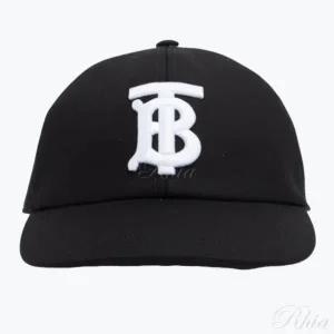 버버리 TB 자수 볼캡 블랙 8068033
