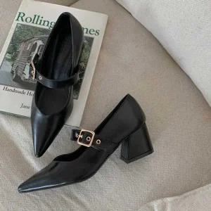 벨트형식 버클 발등 스트랩 유니크 브이컷절개 통굽힐-WE811B6