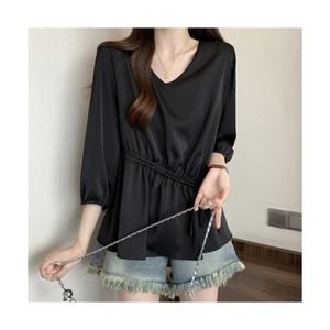 에쥬아 7부소매 새틴 블라우스 브이넥 얇은 셔츠블라우스 데일리룩 하객룩 상의