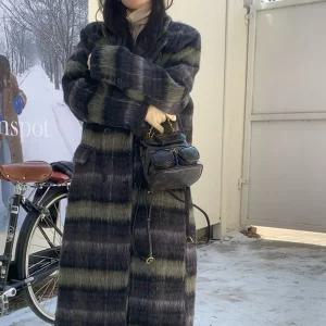 [오버핏#하객룩]모헤어 블렌드 라인체크 롱코트