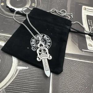 미국 크롬 하트 ― 더블 대거 펜던트 ？ 22인치 볼 체인 스테인리스 스틸 167867775985