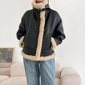 [다잇템] 여성 내피 인조퍼 두툼한 폴라넥 무스탕 자켓