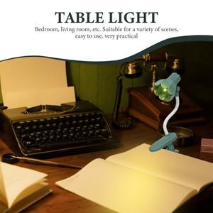 클립온 미니 테이블 라이트 눈 보호 LED 독서 램프 학생을위한 창의적인 접이식 책상 밤 공부 실용