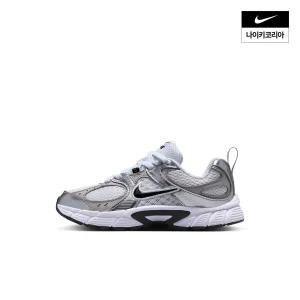 나이키 아동 나이키 V5 RNR (리틀키즈) HQ6412-100