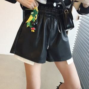 바이브 하이웨스트 레더 배색 포켓 레이어드 밴딩 플레어 가죽 숏반바지