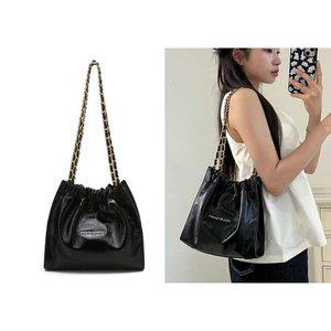 갤러리아 JABA4F143 질스튜어트 [코코체인] 블랙 드로우스트링 체인 숄더백 S