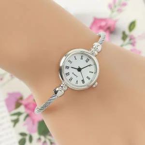 [콩심팥심]와이어 뱅글 여성 손목시계 실버 로마숫자