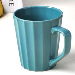 에메랄드그린 머그컵 국산 감성 도자기 카페 커피 머그잔