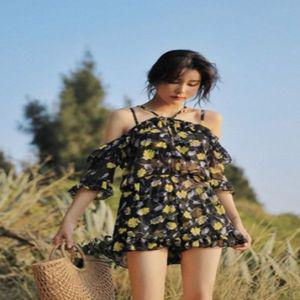 여성 비치웨어 홀터넥 프릴 쓰리피스 비키니 수영복[32154212]