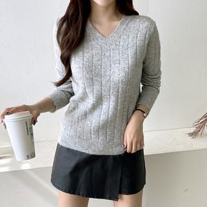 [올리비에스클로젯] 베이직 브이넥 골지 니트_O2410KN901C