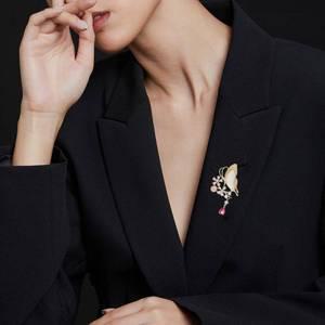 백자개 담수진주 AAA지르코니아 호접 나비 브로치 부토니에 배지 배찌 어버이날 자석넥워머 원석브로치