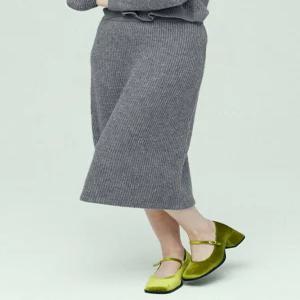 (정상가:145000원) 울 혼방 스팽글 에이치라인 니트 스커트 [UFI4-KBS48AN]