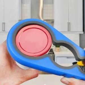4개의 원형구멍으로 다양한 뚜껑을 손쉽게 열수 있는 오프너 만능 따개 주방용품