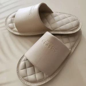 EVA 신상품 가죽 트렌드 프리미엄 퀼팅 실내화 소프트 슬리퍼 느낌