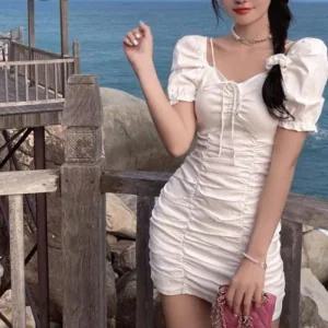 [라일리여성의류] Rly 바캉스 스퀘어넥 미니 화이트 슬림 숏 쉬폰 여