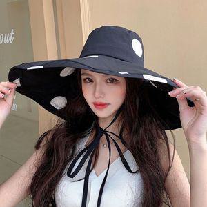 여자 버킷햇 와이드 캡 봄 여름 햇빛 자외선차단 해변 여행 썬캡 빅사이즈