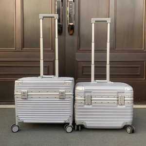 캐리어 소형 실버 유니 기내용 뚜껑 레디백 승무원